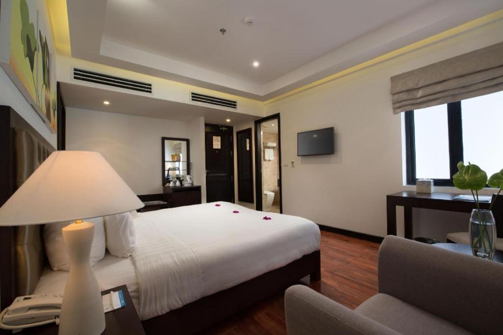 Legendsea Hotel Nha Trang Exteriör bild