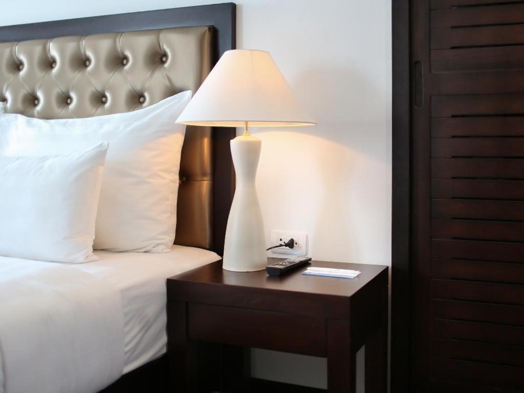 Legendsea Hotel Nha Trang Exteriör bild