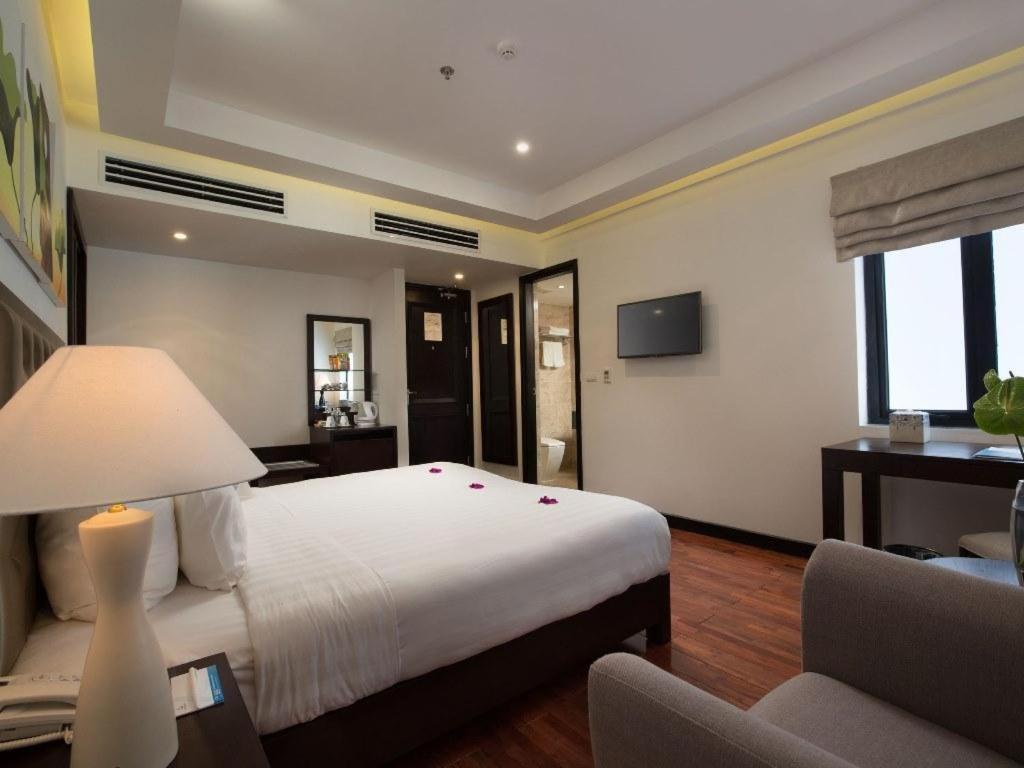Legendsea Hotel Nha Trang Exteriör bild
