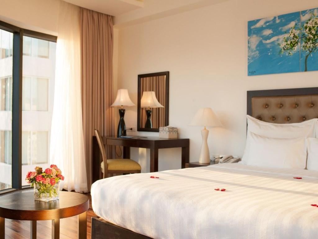 Legendsea Hotel Nha Trang Exteriör bild